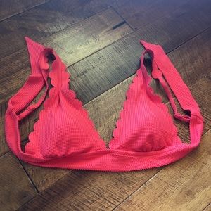 Aerie triangle scalloped bikini top, size L